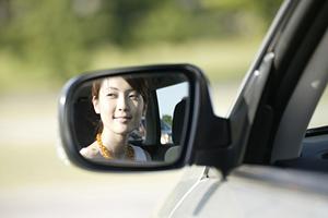 フォークリフトレンタルのメリットとは？コスト削減と効率的な業務運営を実現する方法